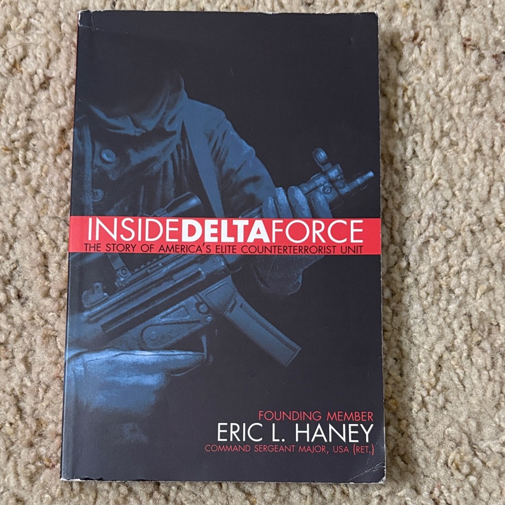 Inside Delta Force by Eric L. Haney - Black and Red Cover